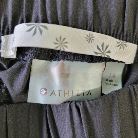 Athleta Women's Joggers Black Front Zip Pockets Lightweight Pull On Size 14 - Picture 7 of 13